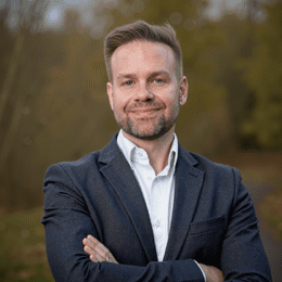 portrait-dennis-watson